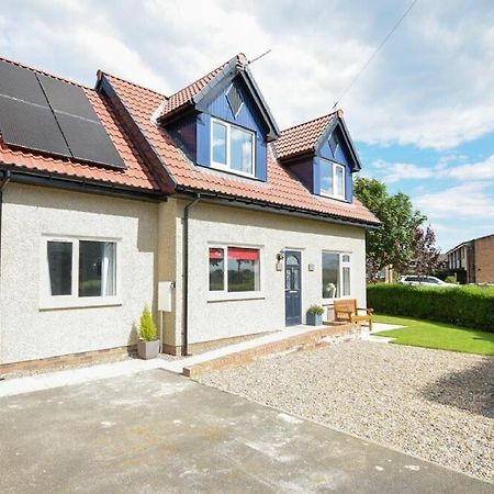 The Chevy Villa Seahouses Exterior photo