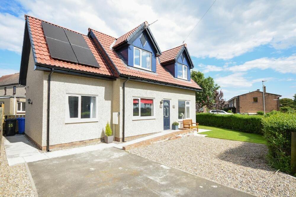 The Chevy Villa Seahouses Exterior photo